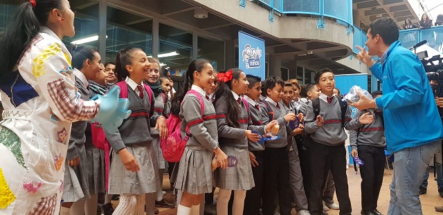 Empezaron las jornadas de vacunación en los colegios distritales de Bogotá