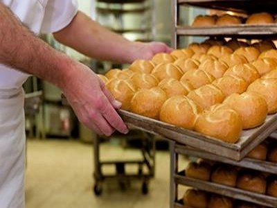Pan de $300, o de $200 más pequeño?, el dilema de los panaderos para mantenerse vigentes