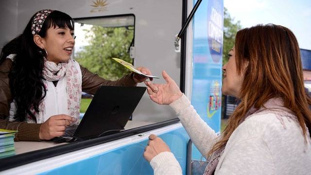 #Educación  | Unidades móviles recorren Bogotá para facilitar proceso de matrículas