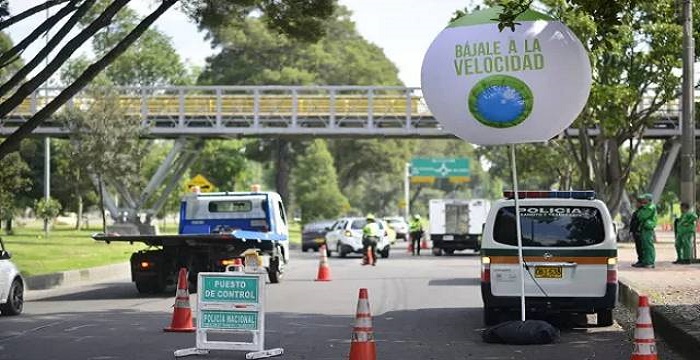 #Distrito reduce a 50 kilómetros por hora velocidad en cinco avenidas de Bogotá