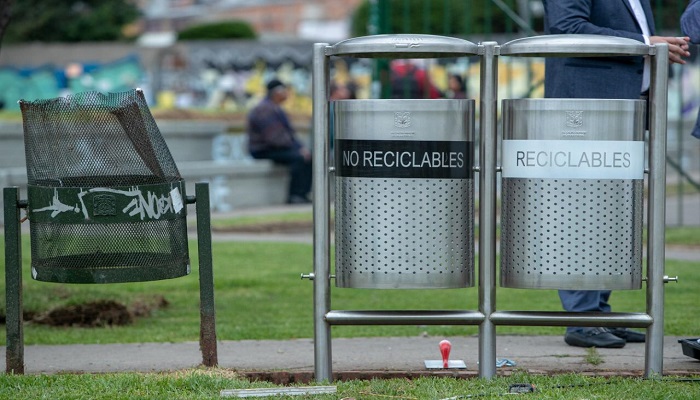 Inicia instalación de 80.000 canecas nuevas por toda Bogotá, una por cada 90 habitantes