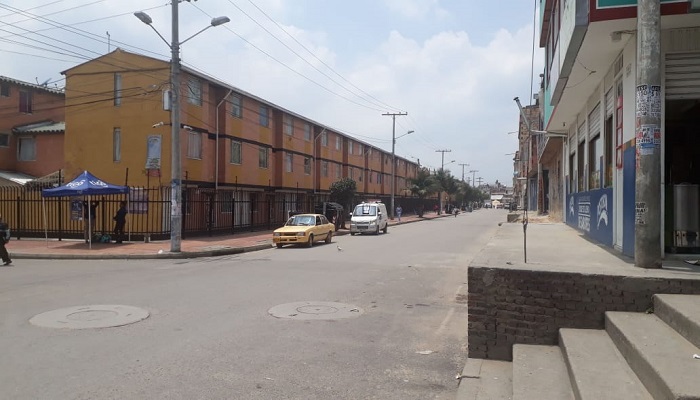 Con cámaras de seguridad, preparan comparendo ambiental a quienes arrojan basura y excrementos de perro en cercanías a Urbanización Cafam en Suba