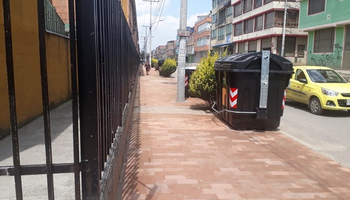Con cámaras de seguridad, preparan comparendo ambiental a quienes arrojan basura y excrementos de perro en cercanías a Urbanización Cafam en Suba