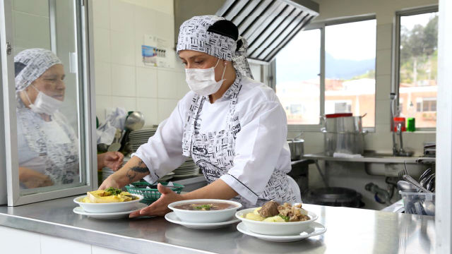 Plaza de Mercado 20 de Julio estrena plazoleta de comidas