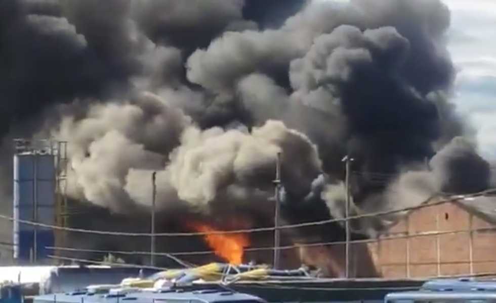 Fuerte incendió se registra a esta hora en la localidad de Fontibón