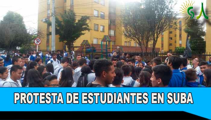Protesta de estudiantes del colegio distrital Gustavo Morales por mal estado de los refrigerios escolares y falta de almuerzos