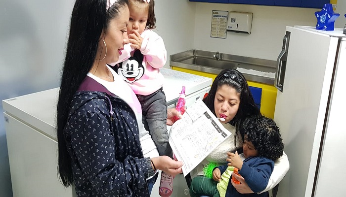 Tercera gran jornada de vacunación del año en Bogotá para proteger a niños y adultos mayores