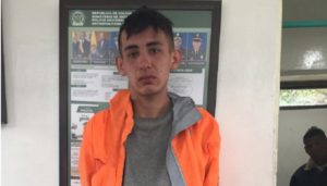 Policía del CAI Gaitana captura a joven que portaba marihuana en el barrio Alcaparros de Suba