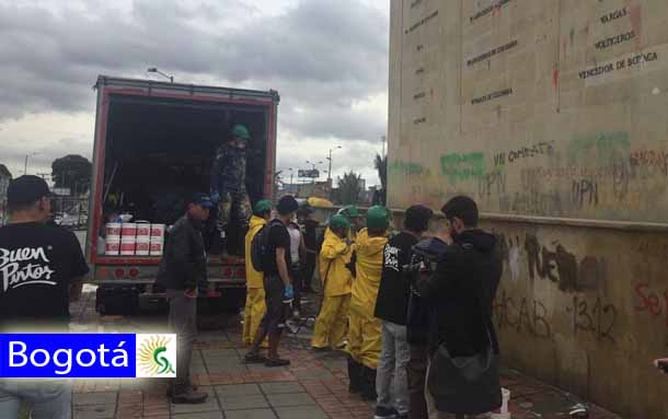 Infractores de Código de Policía iniciaron limpieza de monumento a Los Héroes