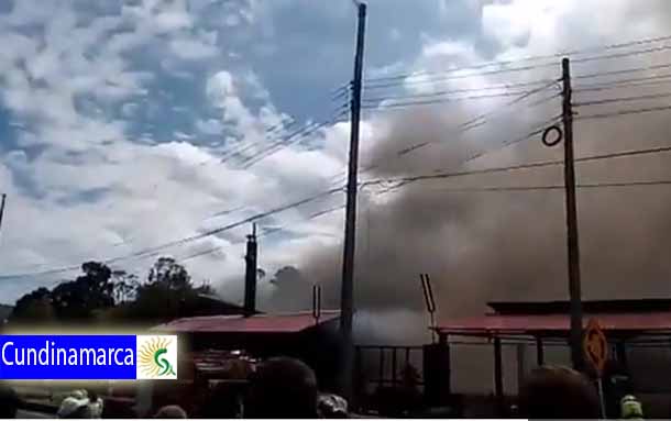 Emergencia en la vía Chia - Cota por explosión en una polvorería