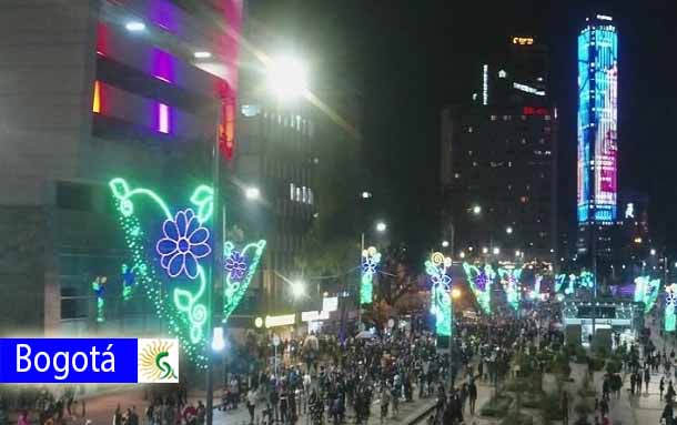 La Ciclovía Nocturna se toma las vías bogotanas
