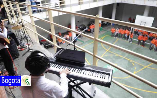 Bailando y riendo, así se vive la cultura en época del coronavirus en la Cárcel Distrital