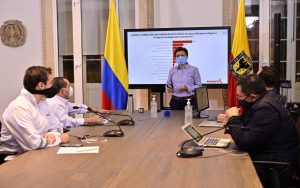 Bogotá a punto de volver a cuarentena estricta cuando la ocupación de las UCI alcanza el 69,9%