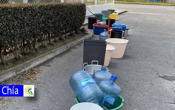 Chía de nuevo sin agua por ruptura de tubo madre, más de 170.000 personas afectadas