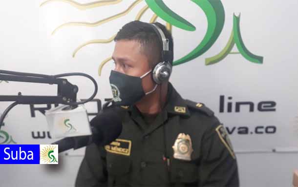 Teniente John Alexander Méndez, Comandante Atención Inmediata CAI Fontanar Suba, en los micrófonos de Suba Alternativa