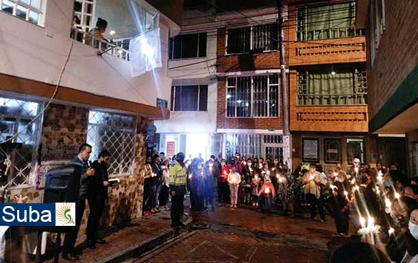 Velatón en honor a Santiago, menor de 13 años que se quitó la vida en Suba
