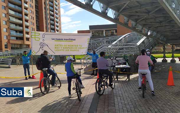 Capacitación a la comunidad de Suba sobre las normas de tránsito y el uso obligatorio de elementos para ciclistas