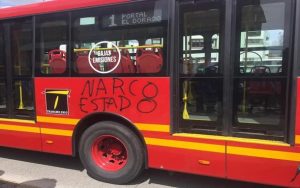 El vandalismo de nuevo rompe la paz de las manifestaciones y protestas de los estudiantes de Bogotá