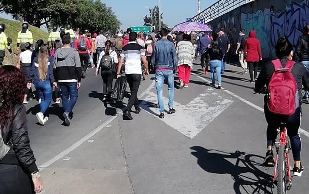 Arrancan protestas de comerciantes en Suba