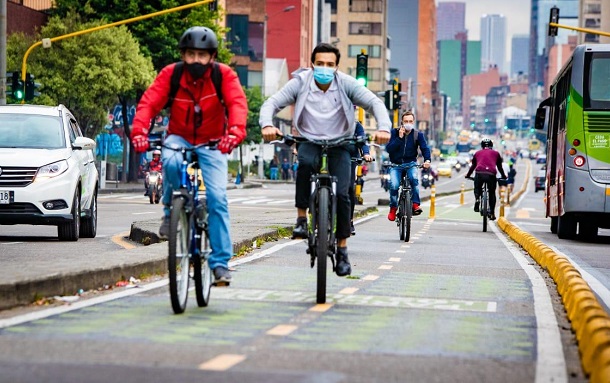 Bogotá ya cuenta con una política pública de la Bici: Claudia López