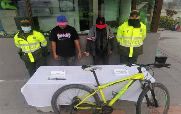 Capturan a dos venezolanos por hurtos a bicicletas en Suba Bilbao