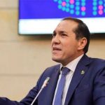 “Están violando los cargos de docentes que han trabajado en municipios del conflicto armado”: senador Antonio Sanguino