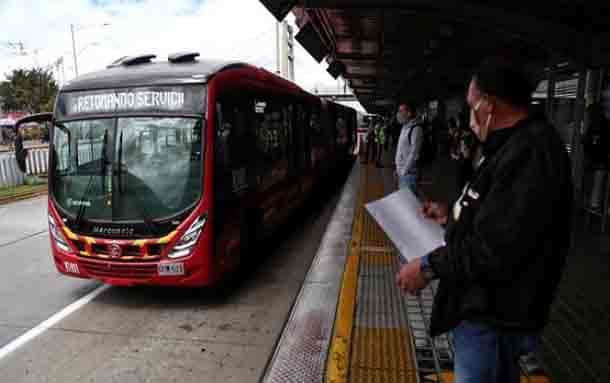 Caótica la movilidad en Bogotá a esta hora, Transmilenio opera con disminución del 35%