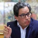 Renuncia el ministro de Hacienda, Alberto Carrasquilla