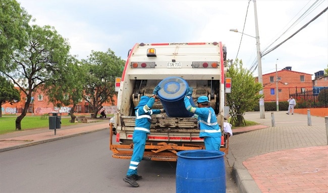 Empresa Área Limpia y la Uaesp inicia campaña de residuos voluminoso de manera gratuita en Suba