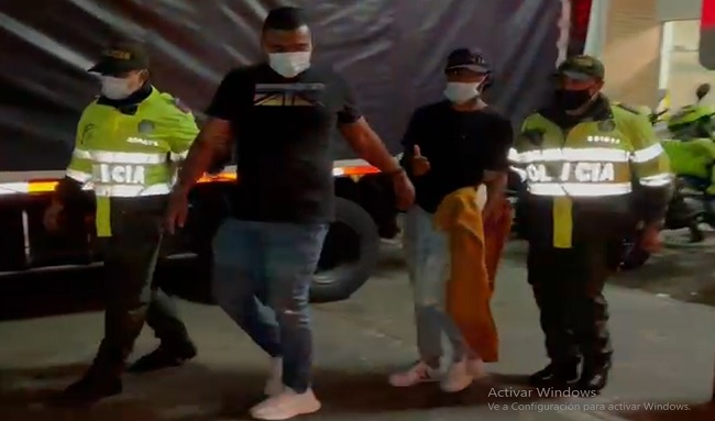 Policía captura dos personas señaladas del hurto a un taxista en el barrio La Gaitana