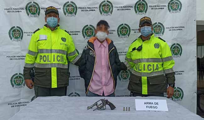 Capturado ciudadano por el delito de fabricación, tráfico,porte de armas de fuego o municiones en Bilbao Suba
