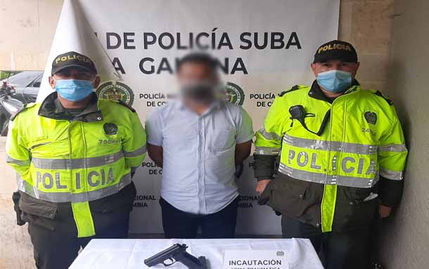 En Suba un hombre fue sorprendido portando un arma traumática