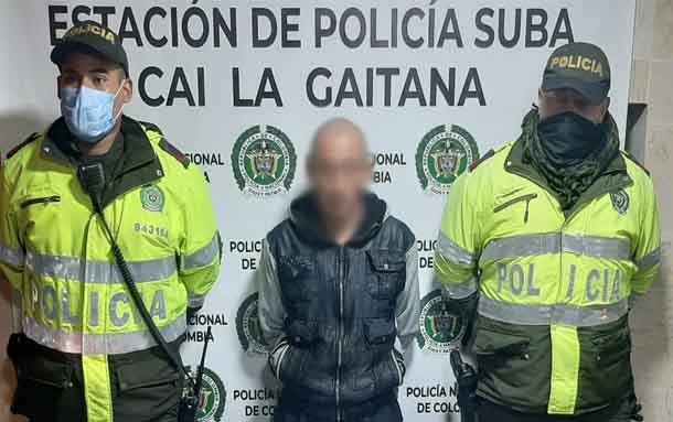 En labores de patrullaje uniformados de Suba sorprenden a un sujeto con estupefacientes en Suba