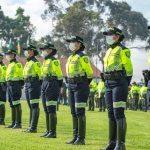 “Le seguimos cumpliendo a Bogotá con mil nuevos policías que llegan para reforzar la seguridad” MinDefensa.