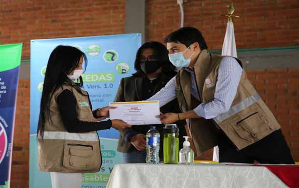 Más de 110 habitantes de Suba y recicladores se graduaron en programas de gestión ambiental y manejo de residuos