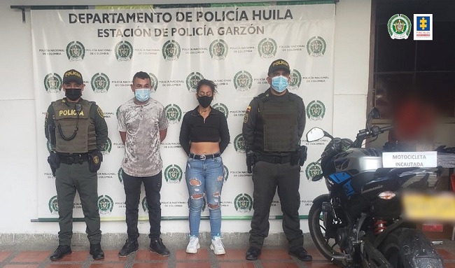 Asegurada pareja que habría hurtado un maletín con $80 millones en Tarqui (Huila)