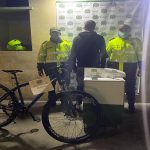 Policía de Suba recupera bicicleta y celular y captura delincuente