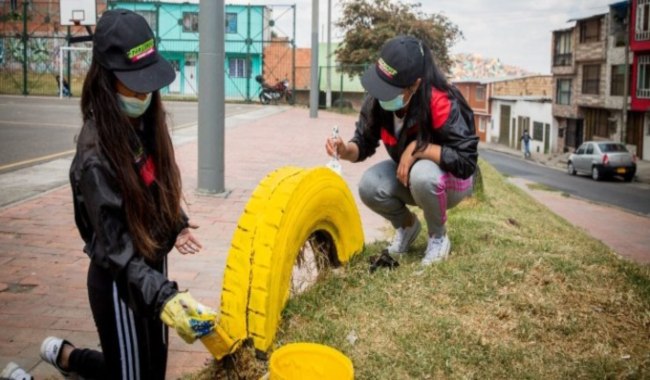 Más de mil jóvenes del Programa ‘Parceros Cuidando a Bogotá’ se graduaron como agentes comunitarios