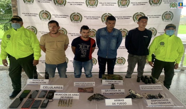 Caen presuntos integrantes del ELN y las disidencias de las FARC que habrían planeado y ejecutado el atentado contra un batallón del Ejército Nacional en Meta
