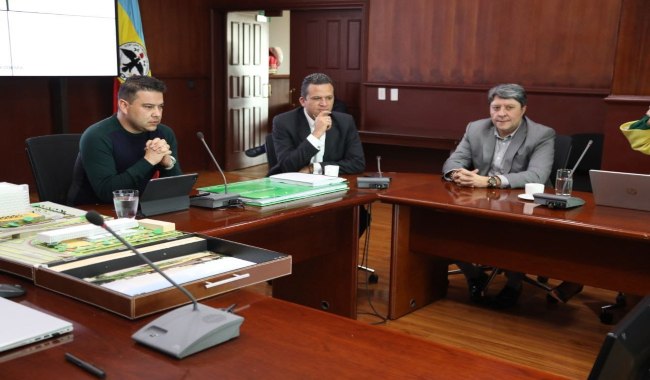 Soacha sí tendrá hospital, el alcalde Juan Carlos Saldarriaga radicó el proyecto en la Gobernación de Cundinamarca