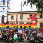 Banderas del orgullo LGTBI y del orgullo Trans se izaron en la Alcaldía Local de Suba