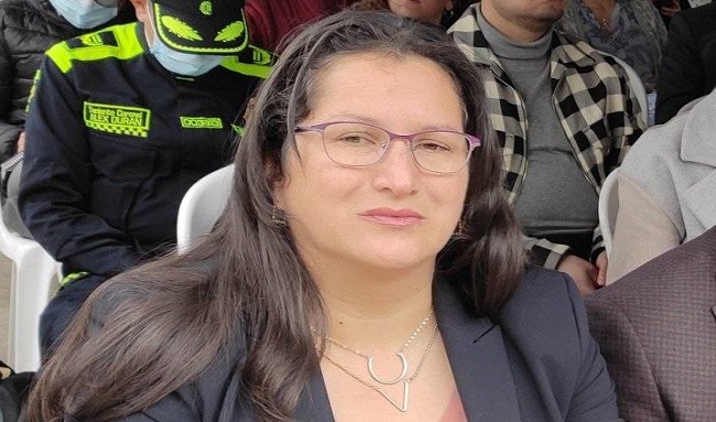 Edil Marcela Ospina: El Ministro de Defensa, entregó uniformes a la Policía Nacional