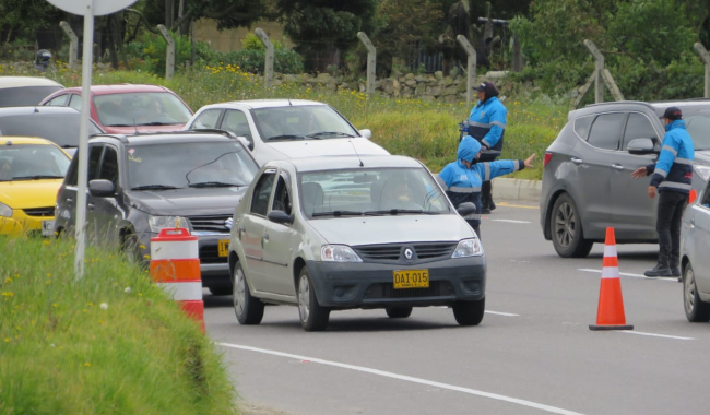 Más de 42.000 vehículos ingresaron por la Autopista Sur en Soacha, durante el Pico y Placa