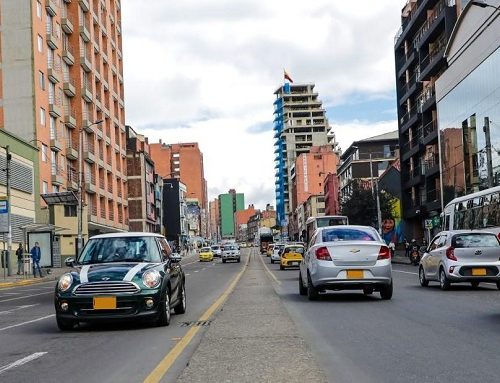 Pico y placa vehículos particulares y taxis en Bogotá martes 17 de septiembre