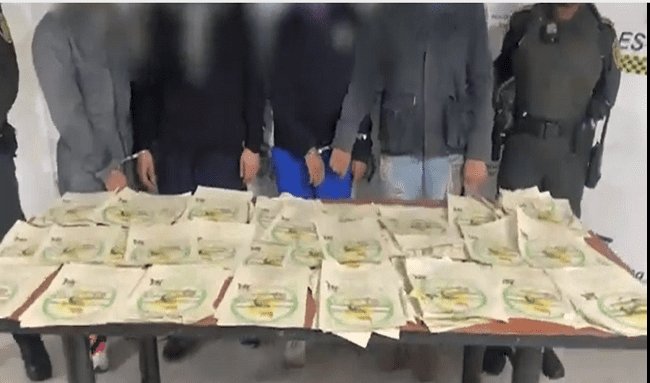 Repartían panfletos del ‘Ejército Gaitanista’ ¡4 capturados en Barrios Unidos!