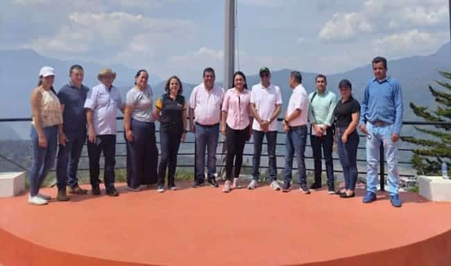 Secretaría de Turismo de Boyacá le apuesta al potencial del Mirador del Cielo en Macanal