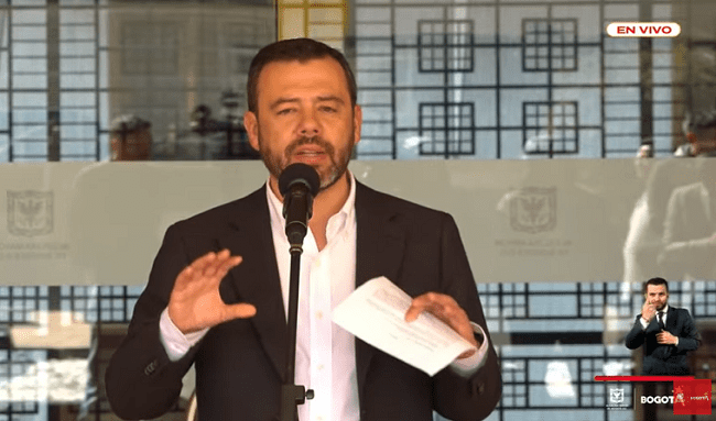 El alcalde Carlos Fernando Galán anuncia nuevas medidas para ahorrar agua: habrá sanciones