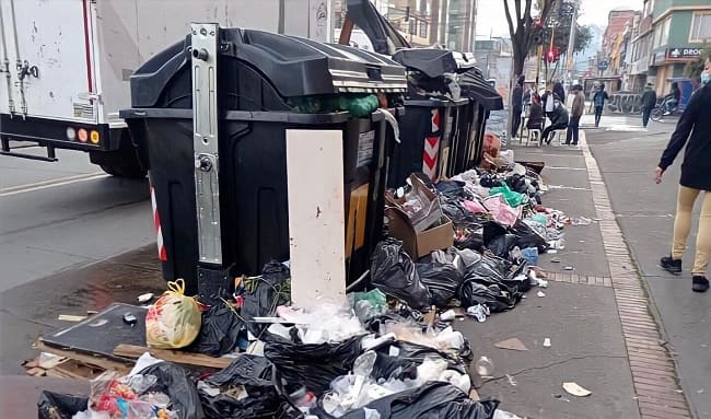 Caos en Suba: Contenedores de basura generan afectaciones en la Fontana y Compartir