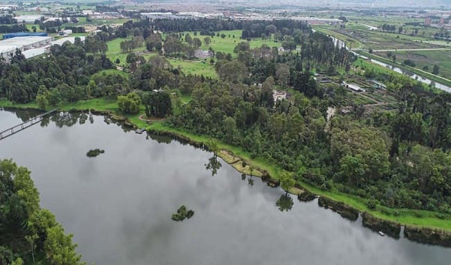 Parques por cerrados racionamiento de agua en Bogotá hoy viernes 14 de junio