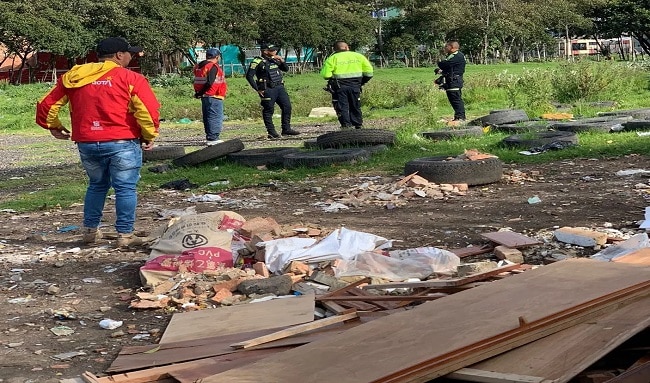 Operativo en La Gaitana: Desmontan cambuches y retiran escombros en acción conjunta de Alcaldía y Policía